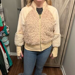 Free people one cream and tan Sherpa bomber jacket Sz xs